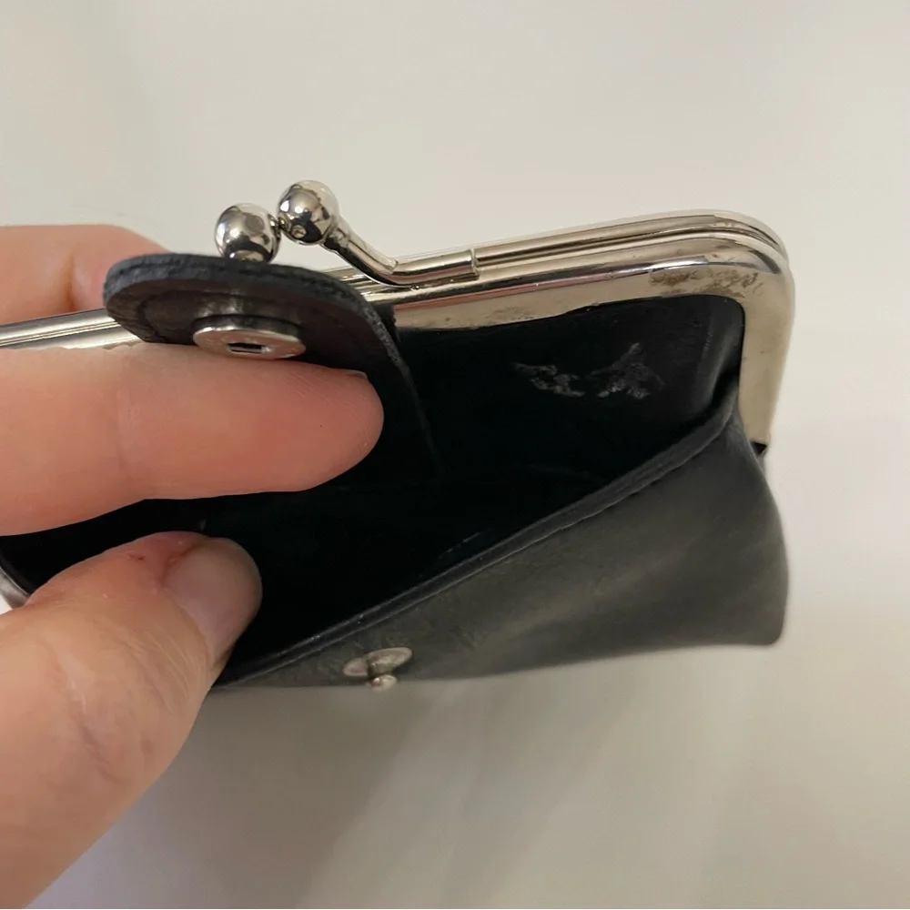 Black Kiss-Lock Clasp Coin Purse Wallet